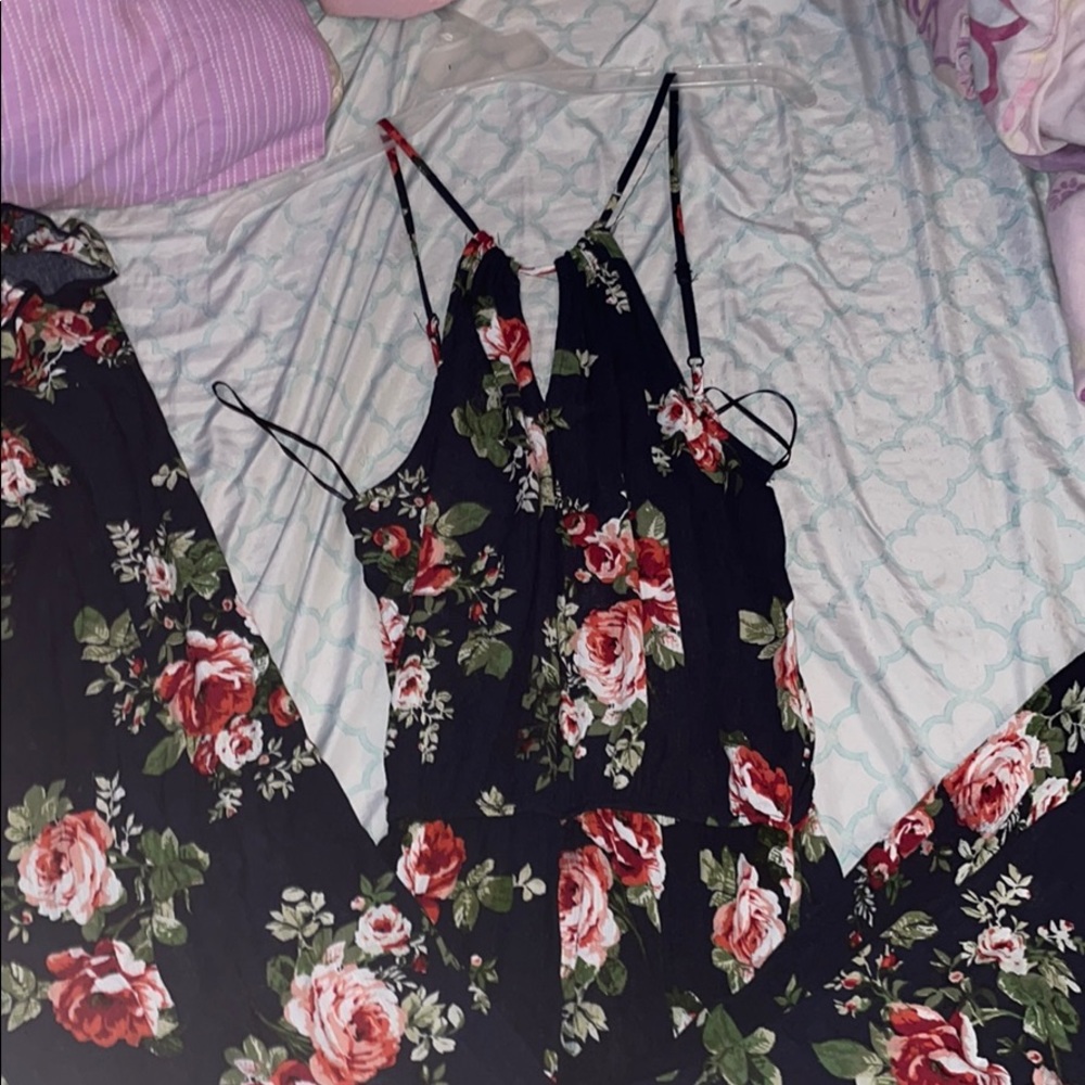 Cute jumper/romper 🦋!